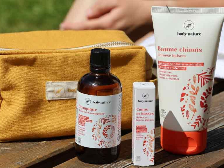 Trousse jaune avec le baume chinois + l'huile Olympique + le roll on Coups et bosses