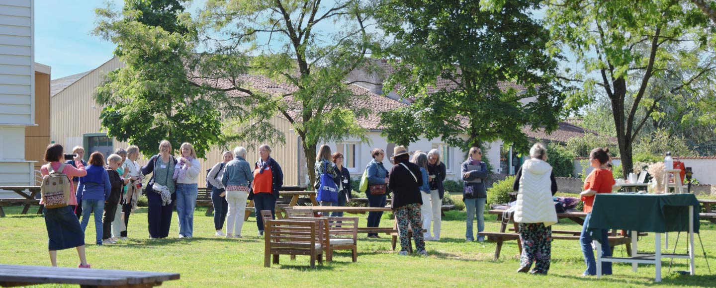 rassemblement des conseillères body nature sur le domaine du laboratoire