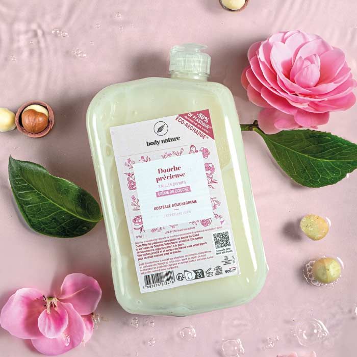 Pinpack de la crème de douche aux huiles de Macadamia, Camélia, noyaux d'Abricot et Achillée Millefeuille